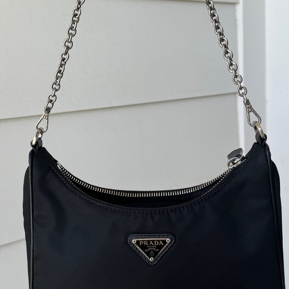 Prada Re-Edition 2005 Re-Nylon bag - Picture 9 of 10